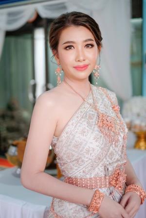 ชุดไทยเจ้าสาว ชุดไทยจักรพรรดิ์ เช่าที่แบมบี้ เวดดิ้ง ห้วยขวาง